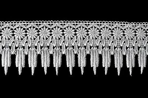 Unotrim 4.5" Ivory and White Venise Floral Lace Trim Scalloped Edge Sold By Yard - Picture 1 of 1