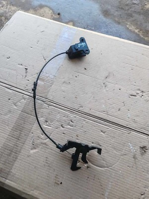 CABO DE LIBERAÇÃO DO CAPÔ JEEP CHEROKEE KL MK5 E INTERRUPTOR DE TRAÇÃO E MECANISMO DE BLOQUEIO - Imagem 1 de 3