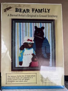 Paquete de fotos vintage Bernat Stitchery Crewel Bear Family Nuevo de Lote Antiguo - Imagen 1 de 3