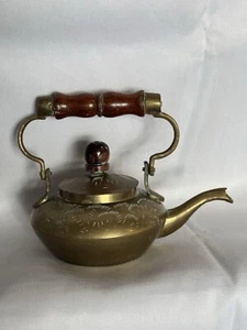 Gorgeous Vintage Etched Brass Teapot - Made In India - Picture 1 of 10