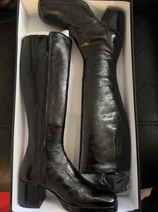 🎁NEW/ NEVER WORN✅-Miista Donna Black Boots Size 38 Knee High Italian Leather🔥 - Picture 1 of 2
