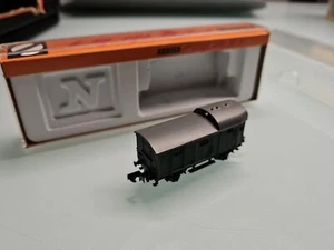 Arnold Rapido escala N 0449 vagón de acompañamiento de tren de mercancías DB verde en embalaje original - Imagen 1 de 4