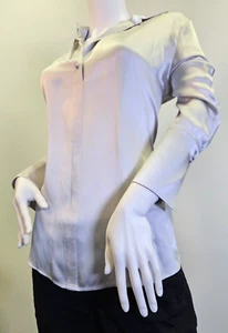 Graue mittelgroße Damen Strickjacke aus 100 % Seide von Catherine Gee - Bild 1 von 11