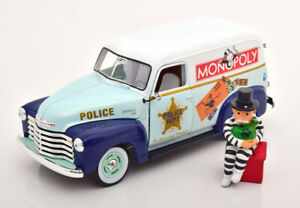 1:18 Ertl/Auto World Chevrolet Police Van Monopoly 1948