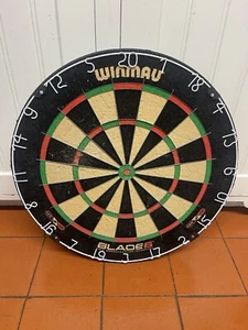 3 Winmau Blade 6 Dual Core Dartboard Darts Sport 6th Generation Blade Technology - Picture 1 of 8