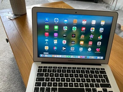 APPLE MacBook Air 7.2 121GB Storage, 8GB RAM, I5-5350U @ 1.80GHz Laptop - H49 - Image 1 of 2