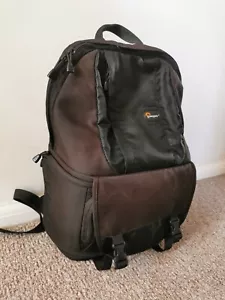 Lowerpro Fastpack 200 Camera Backpack - Picture 1 of 17