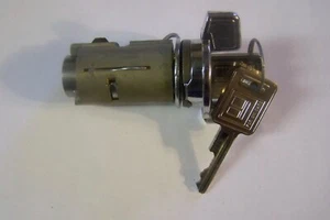 GM CHEVY IGNITION SWITCH LOCK CYLINDER CHROME BOLT IN 2 KEYS NEW 1979-2002 - Picture 1 of 1