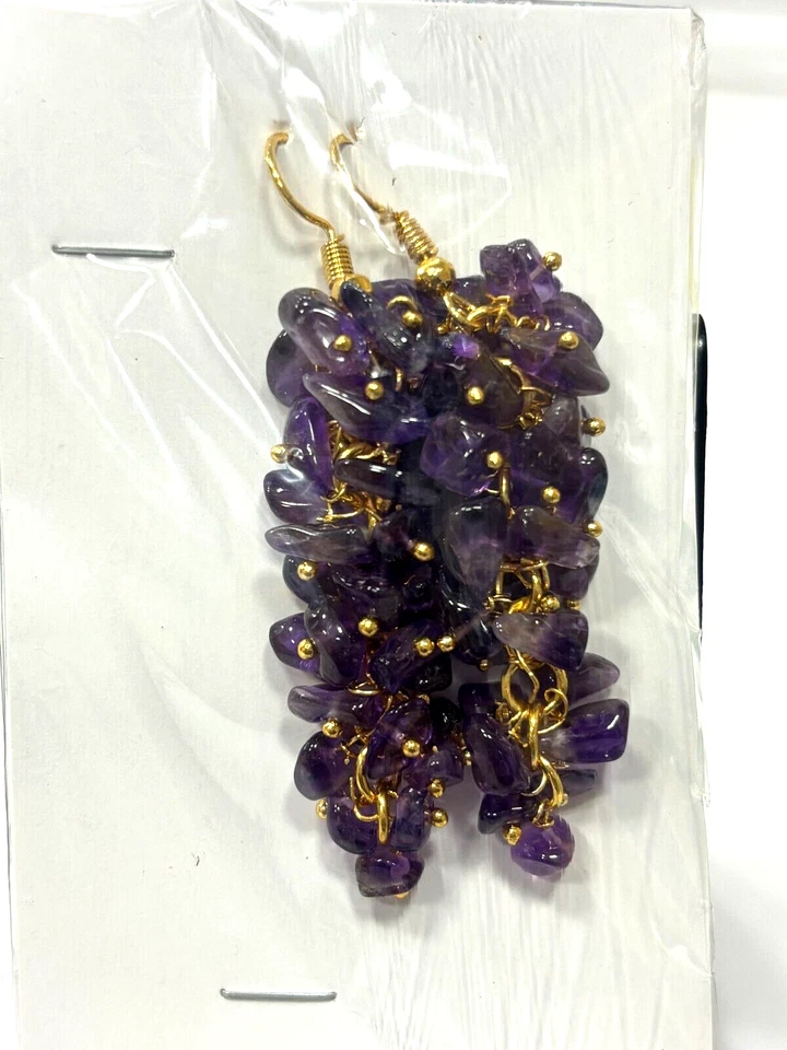 AMETHYST  UNCUT CHIPS SMOOTH 4-6 MM  2.5" INCH 1 PAIR EARRING - Image 1 of 4
