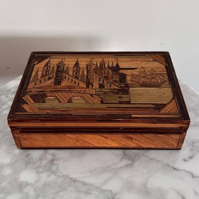 Coffret à ouvrage en marqueterie de paille fin XVIIIe début XIXe M3680 - Photo 1/4