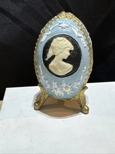 Vintage Baroque Style Victorian Cameo Egg Crowning Of Mary 3” Hand painted - Picture 1 of 10