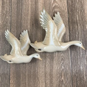 Set of 2 Porcelain Flying Geese MCM Hanging Wall Decor OMC 3D - Picture 1 of 7