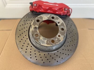 Pinza Porsche 911 2013 2016 pintura roja Brembo Foto 1 de 4