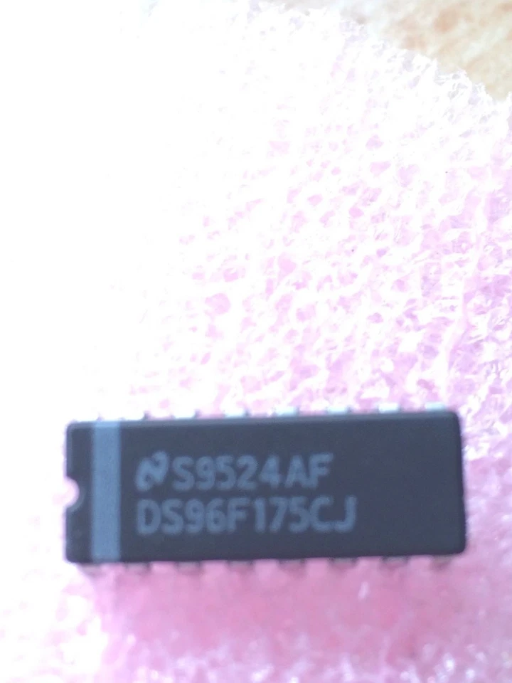 DS96F175CJ 16 pin CDIP Bus Line Transceivers made by NSC 1pcs £8.25 HU474 - Image 1 of 1