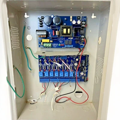 Altronix BC400 Enclosure with ACM8 and AL600ULXB Altronix Boards - Image 1 of 4