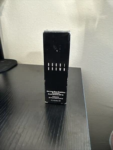 Bobbi Brown Skin Long-wear Weightless Foundation SPF 15 - N-090 Natural Walnut - Picture 1 of 7