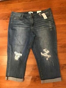 NWT LANE BRYANT SIZE 20 REGULAR ESSENTIAL STRETCH DIST GIRLFRIEND CROP JEANS - Picture 1 of 9