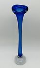 Aseda Schweden Mitte des Jahrhunderts blaue Kunst Glasknospen Vase kontrollierte Luftblasen 12 Zoll