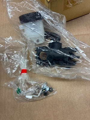 NUEVO NOS 2006-2007 Suzuki GSXR 600 750 OEM Kit de cilindro maestro 59000-01820-RX0 Foto 1 de 4