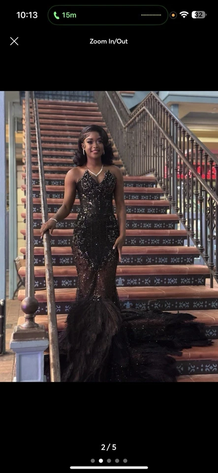 ¡Mi precioso vestido de graduación negro! Usado solo 2 horas, en excelente estado. Foto 1 de 4