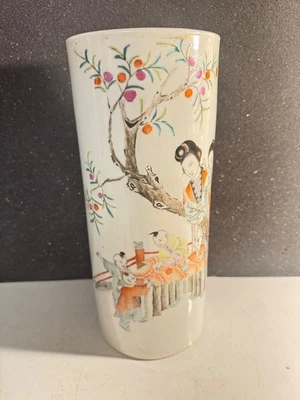 Китайская фамильная ваза в розовой шляпе Республики Цин - Изображение 1 из 4