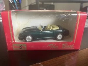MAISTO TROPHY 21008 1:35 DIECAST MG Green - NOS - Picture 1 of 1