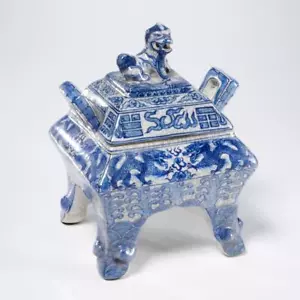 Frederick Cooper Foo Dog Shi Shi Dragon Blue White Ceramic Footed Lidded Box 9"h - Picture 1 of 8
