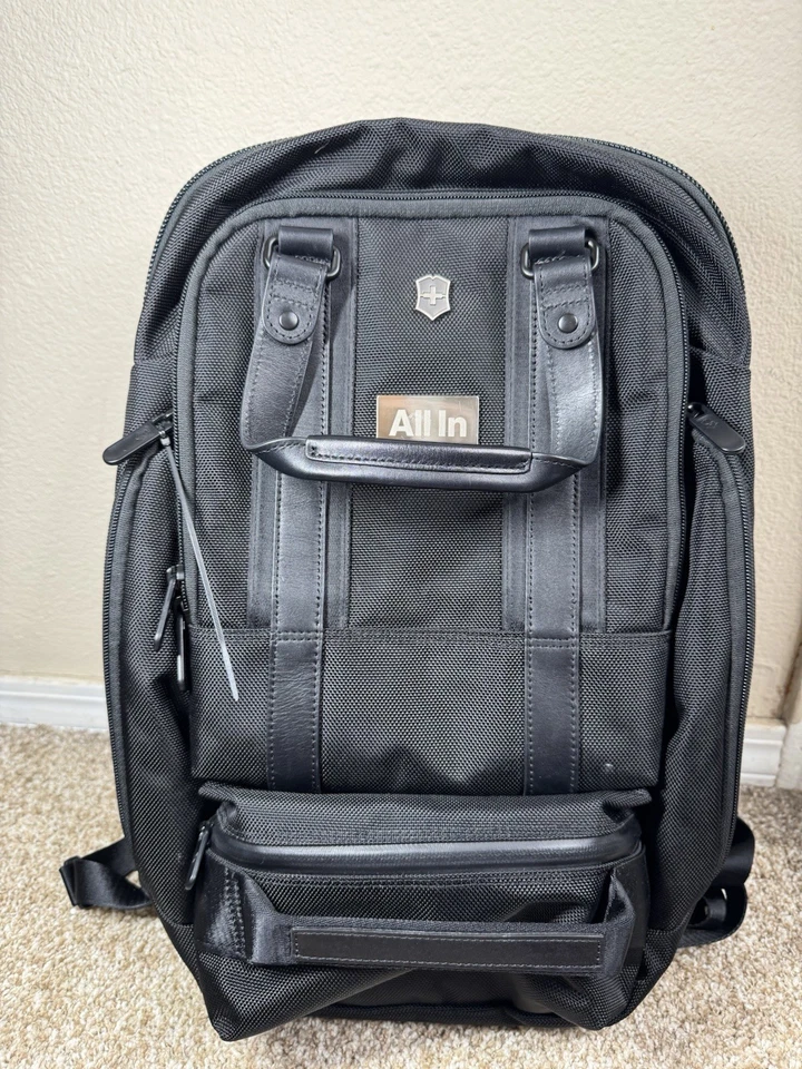 Victorinox 背包 多隔层 有组织 通勤 旅行 黑色 — 第 1/4 张图片