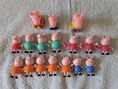 批量 (17) PEPPA 猪家庭玩偶 PVC 蛋糕装饰 状况完好  — 第 1/2 张图片