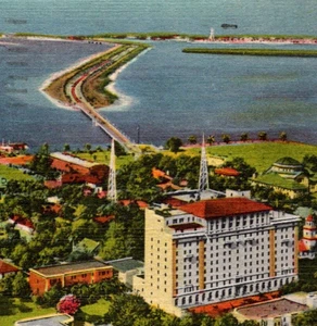 Postal de colección Clearwater Beach Florida FL Harrison Hotel vista aérea c1961 - Imagen 1 de 3