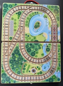 Melissa & Doug Take-Along Railroad Portátil Mesa Juego Madera Estuche Solo - Imagen 1 de 8