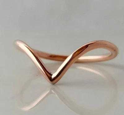 Solid Pure Copper Minimalist Healing Ring, Handmade, Unisex, Chevron Ring - Image 1 of 4