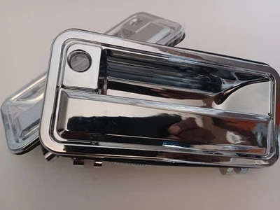 Manija de puerta exterior delantera derecha/izquierda cromada 15727338-PFM para K1500 1995-1999 Foto 1 de 4