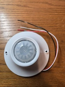 Sensor Switch CM-9 Standard Range 360-degree Ceiling Mount Sensor White - Picture 1 of 2