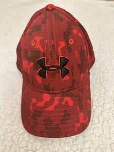 Under Armour Fitted Youth Hat  SM/MD Red And Black Camo - Picture 1 of 3