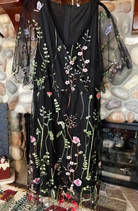 Durchsichtiges Overlay bestickt Blumenmuster Halsteil Stil schwarzes Kleid durchsichtig Ärmel Gr. 0xl Neu ohne Etikett - Bild 1 von 12