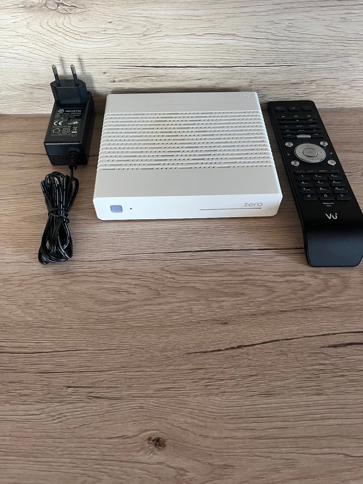 VU+Zero Enigma2 Linux Receiver Full HD DVB-S2 Oscam ICAM OpenATV 7.6 Weiß - Bild 1 von 4