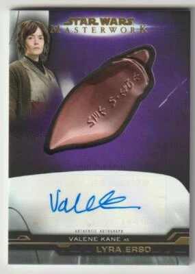 STAR WARS MASTERWORK 2019 AUTOGRAPH MEDALLION CARD KANE SIGNED LYRA ERSO 17/50 - Image 1 of 2