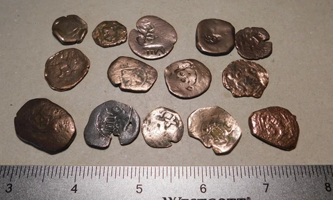 1600s or older Low Grade Spanish coins, treasure of 16 pieces !!  #706lowq-1 Cover