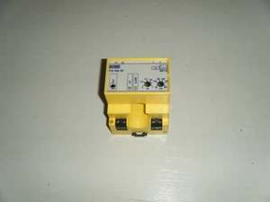 BENDER RCM465Y Residual Current Monitor for TT, TN Systems, Cntrl Volt: 230VAC - Picture 1 of 9
