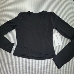 Athleta Transcend Wrap Top | Black M #466584 NWT - Picture 1 of 8