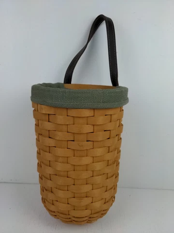 2001 LONGABERGER LARGE GATE HOUSE BASKET W/LEATHER HANDLE FABRIC LINER Cover