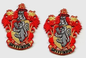 BRITISH HARRY POTTER HOUSE OF GRYFFINDOR SCARF CREST iron-on 2" 2-APPLIQUE PATCH - Picture 1 of 2