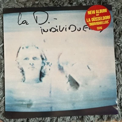 LA DUSSELDORF Individuellos. Vinyl LP.  Teldec (1980) Germany. EX/VG+ - Image 1 of 4