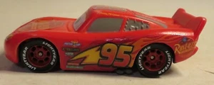 Cars 3 Lightning McQueen 1/55 Plastic To Car Vehicle Pixar Disney 2017 FGL48 Toy - Picture 1 of 16