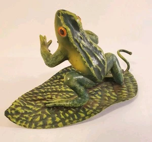 Vintage Frog On Leaf Metal Green Petites Choses Open Arms Vintage USA Figurine - Picture 1 of 20