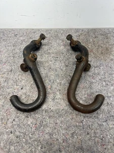 81-87 Chevy GMC SquareBody Truck Front Tow Hooks K5 Blazer K10 K20 K30 OEM - Picture 1 of 11