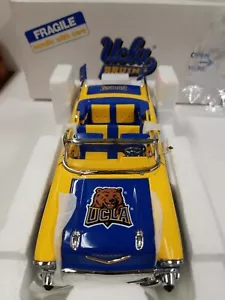 Auto Danbury Nuova di zecca Ucla Bruins Team Chevrolet Bel Air 1957 - Foto 1 di 12