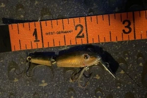 vintage fishing lure very small double jointed Gold  L&S for panfish/Bass. #1 - Picture 1 of 2
