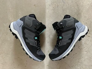 ZAPATOS DE SENDERISMO ADIDAS TERREX SKYCHASER 2 MID GORE-TEX MUJER GRIS SIX FY9727 UK 8 - Imagen 1 de 8